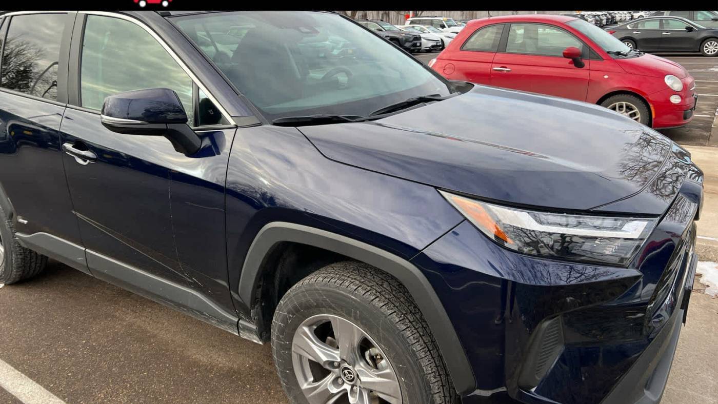 2022 Toyota RAV4 Hybrid XLE — SUV — 26,786 mi — Golden Valley, MN