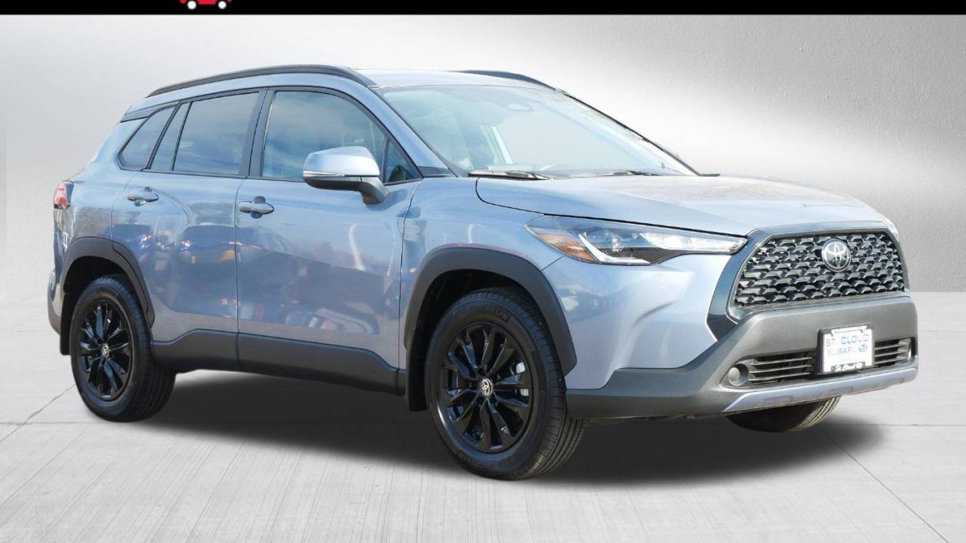 2024 Toyota Corolla Cross LE — SUV — 10,048 mi — Golden Valley, MN