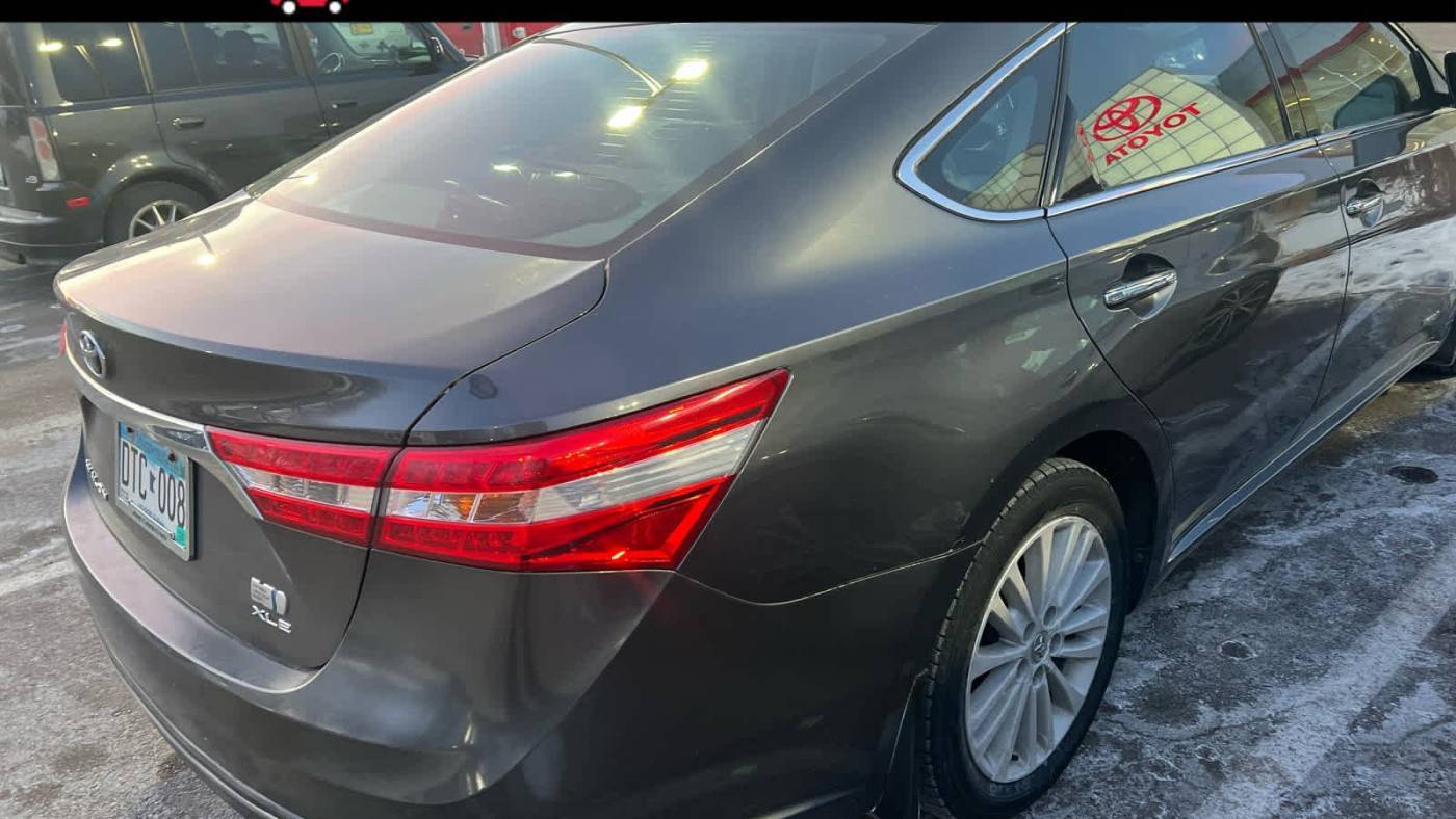 2013 Toyota Avalon Hybrid XLE Touring — Sedan — 142,066 mi — Golden Valley, MN