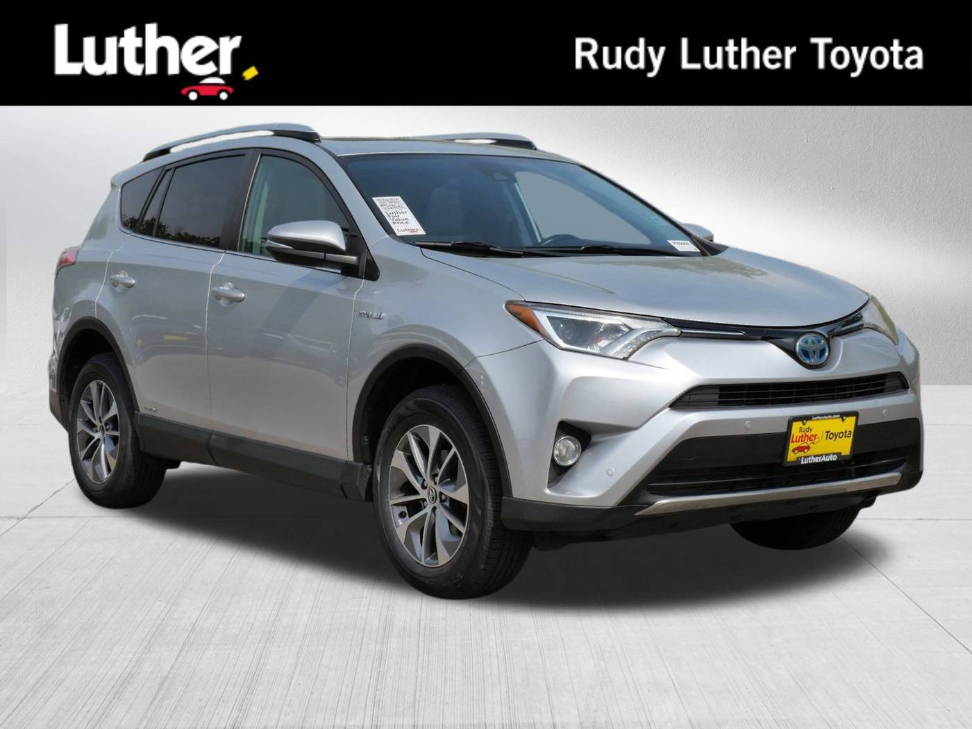 2016 Toyota RAV4 Hybrid XLE — SUV — 136,984 mi — Golden Valley, MN