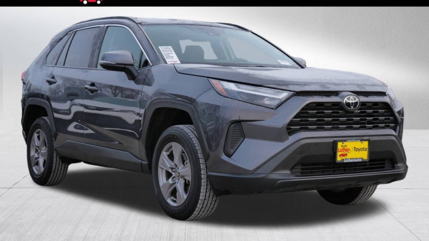 2024 Toyota RAV4 XLE — SUV — 19,845 mi — Golden Valley, MN