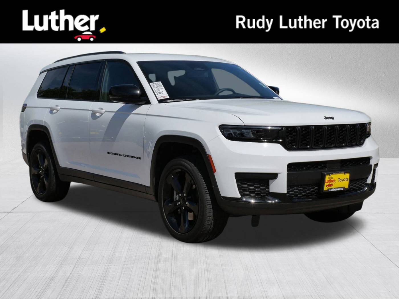 2023 Jeep Grand Cherokee Altitude — SUV — 30,505 mi — Golden Valley, MN