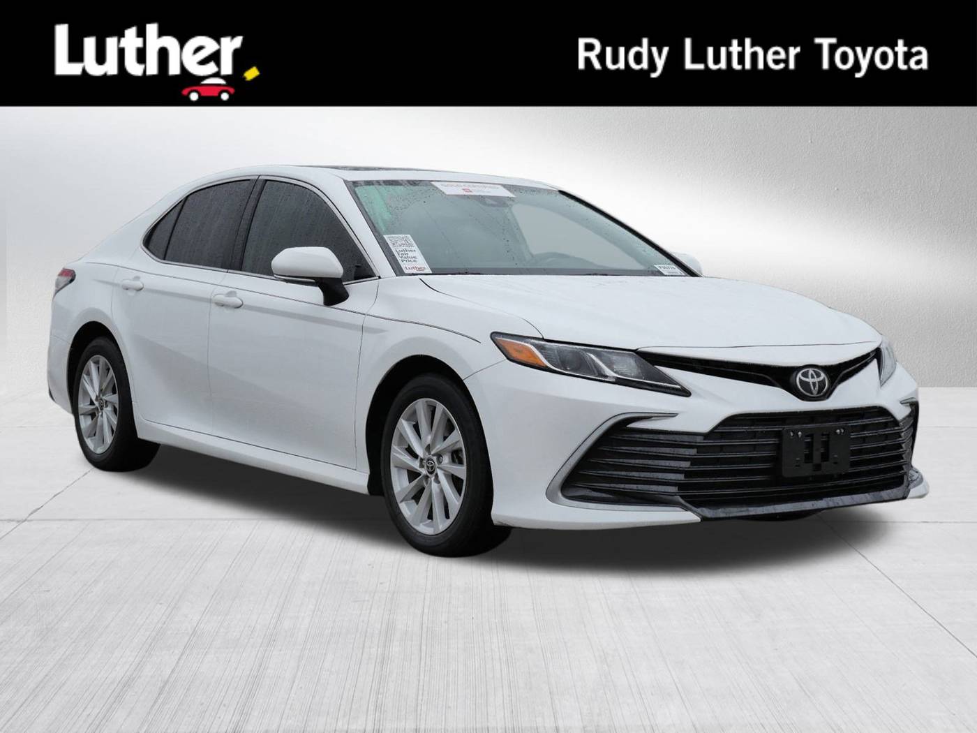 2021 Toyota Camry LE — Sedan — 12,905 mi — Golden Valley, MN