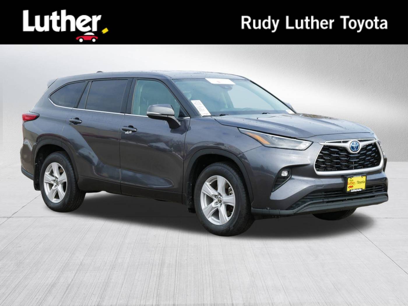 2022 Toyota Highlander Hybrid LE — SUV — 111,823 mi — Golden Valley, MN