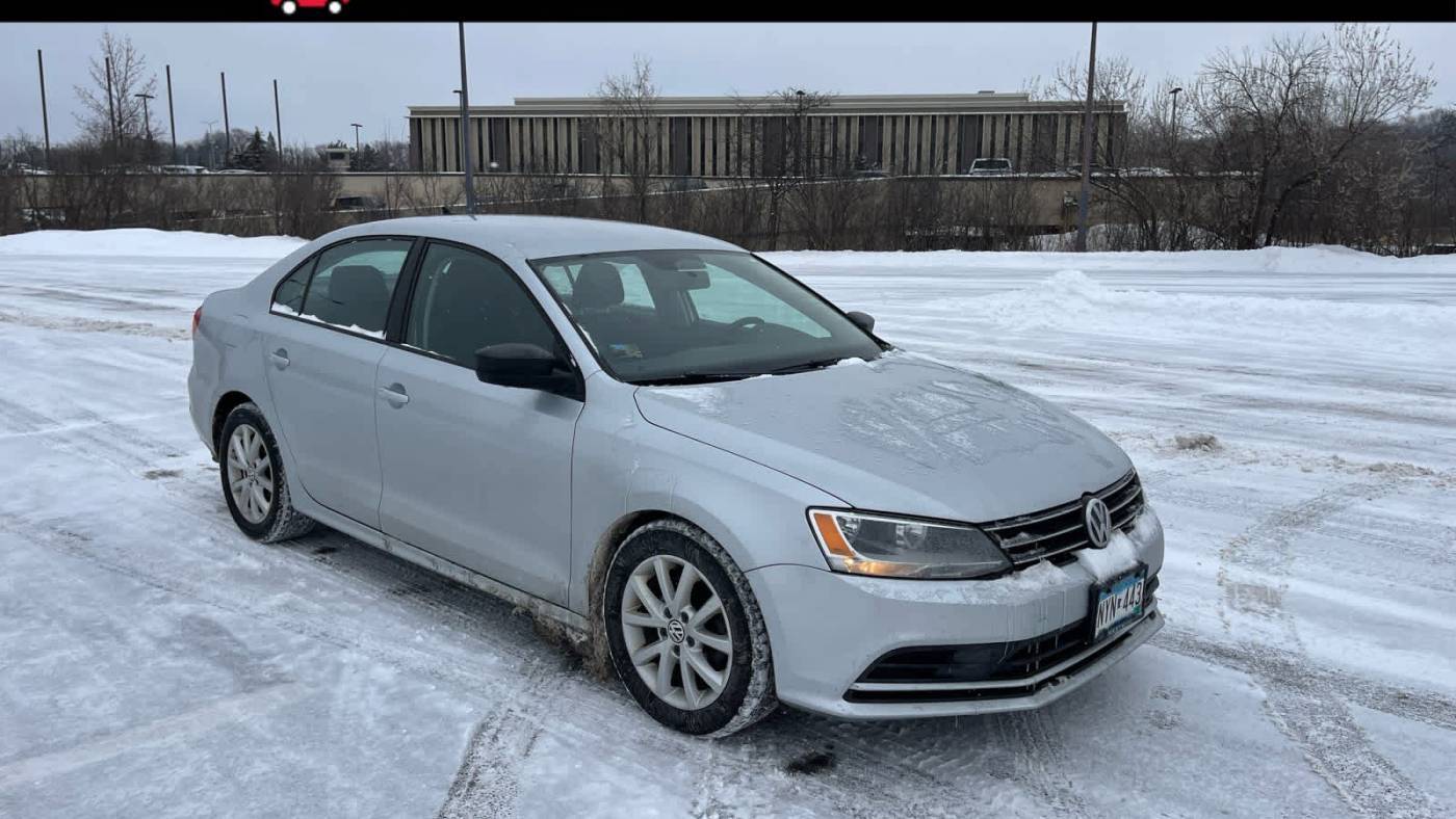 2015 Volkswagen Jetta 1.8T SE — Sedan — 123,443 mi — Golden Valley, MN