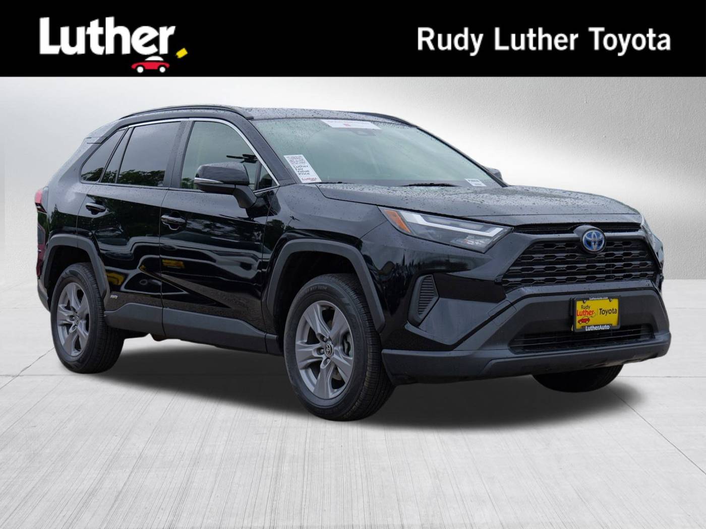 2022 Toyota RAV4 Hybrid XLE — SUV — 33,918 mi — Golden Valley, MN