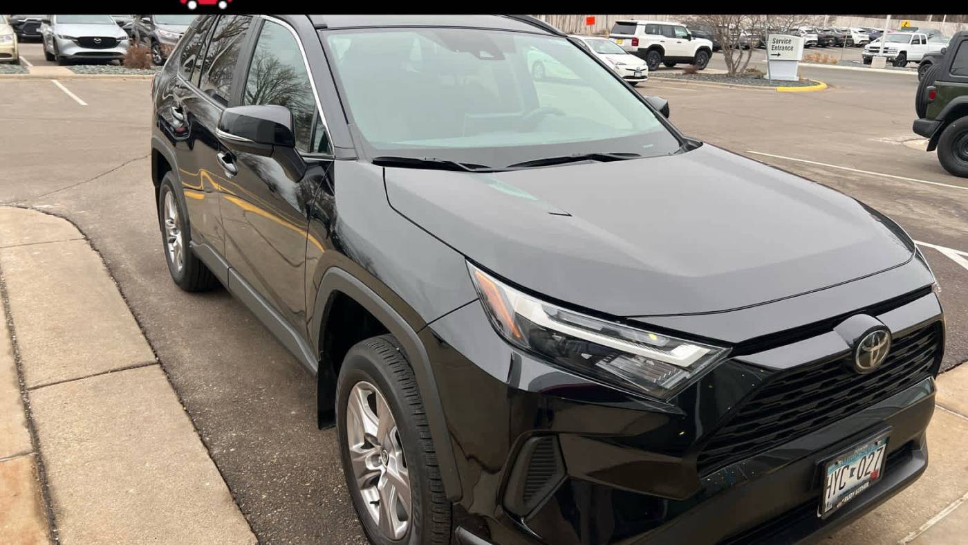 2022 Toyota RAV4 XLE — SUV — 28,874 mi — Golden Valley, MN
