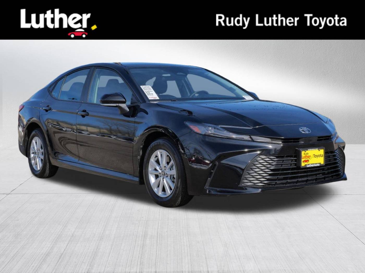 2025 Toyota Camry LE — Sedan — 7,049 mi — Golden Valley, MN