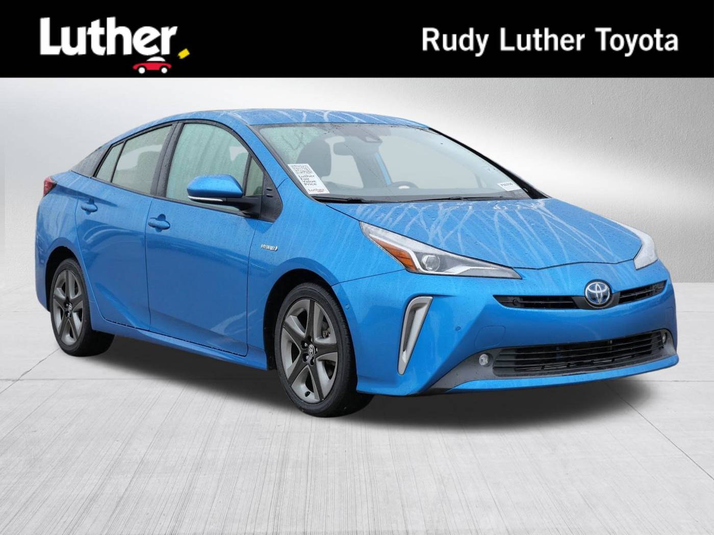 2022 Toyota Prius Limited — Hatchback — 18,785 mi — Golden Valley, MN