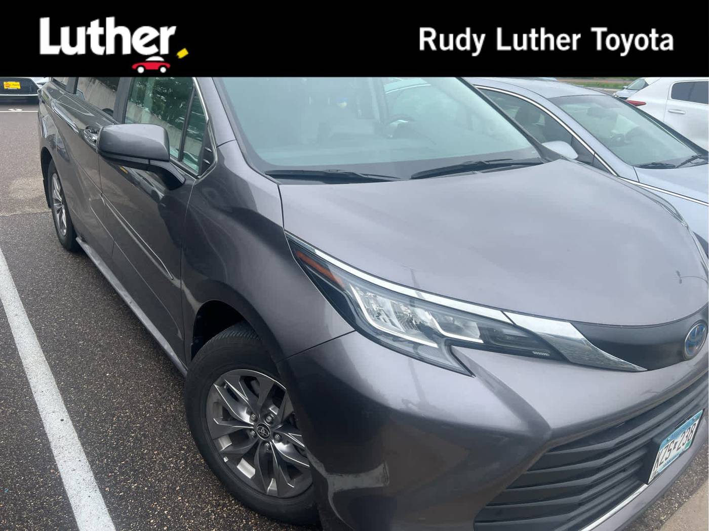 2023 Toyota Sienna XLE — Minivan — 37,010 mi — Golden Valley, MN