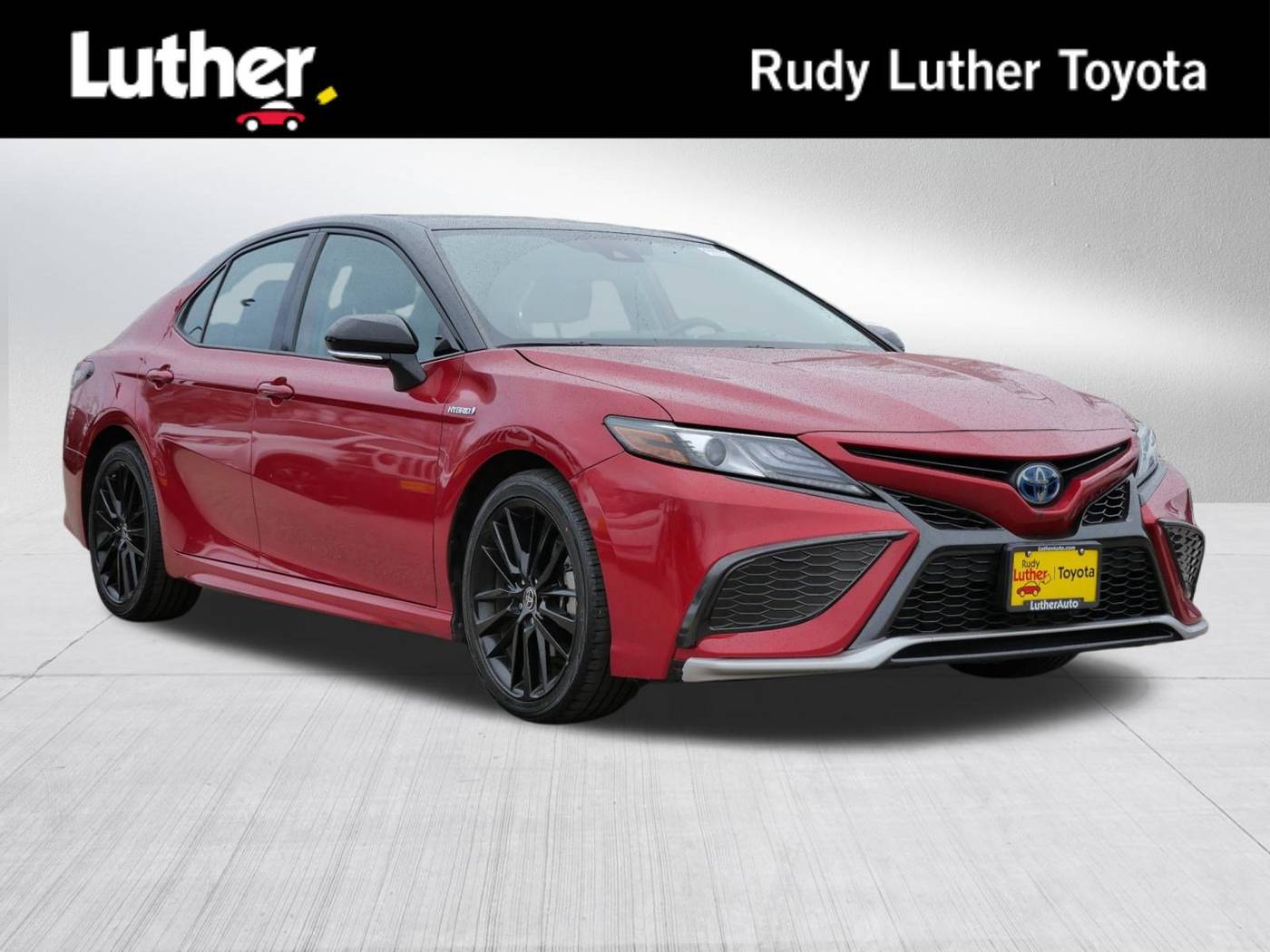 2021 Toyota Camry Hybrid XSE — Sedan — 30,175 mi — Golden Valley, MN