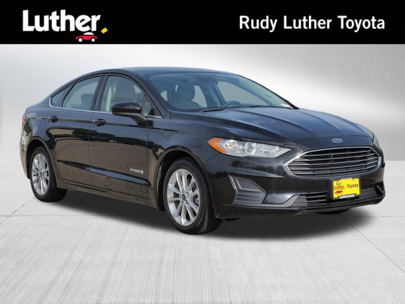 2019 Ford Fusion Hybrid SE — Sedan — 57,591 mi — Golden Valley, MN