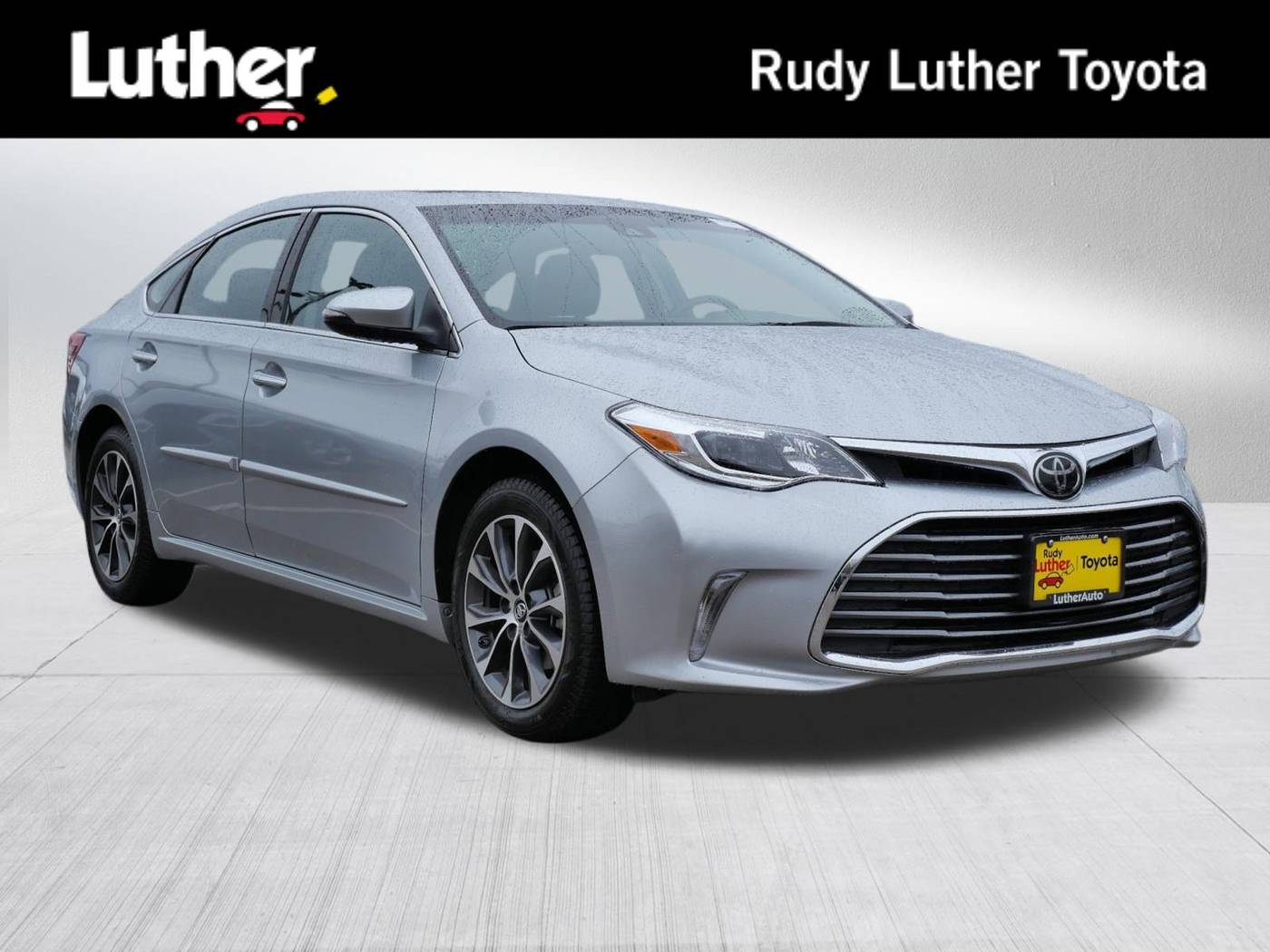 2018 Toyota Avalon XLE Premium — Sedan — 42,909 mi — Golden Valley, MN