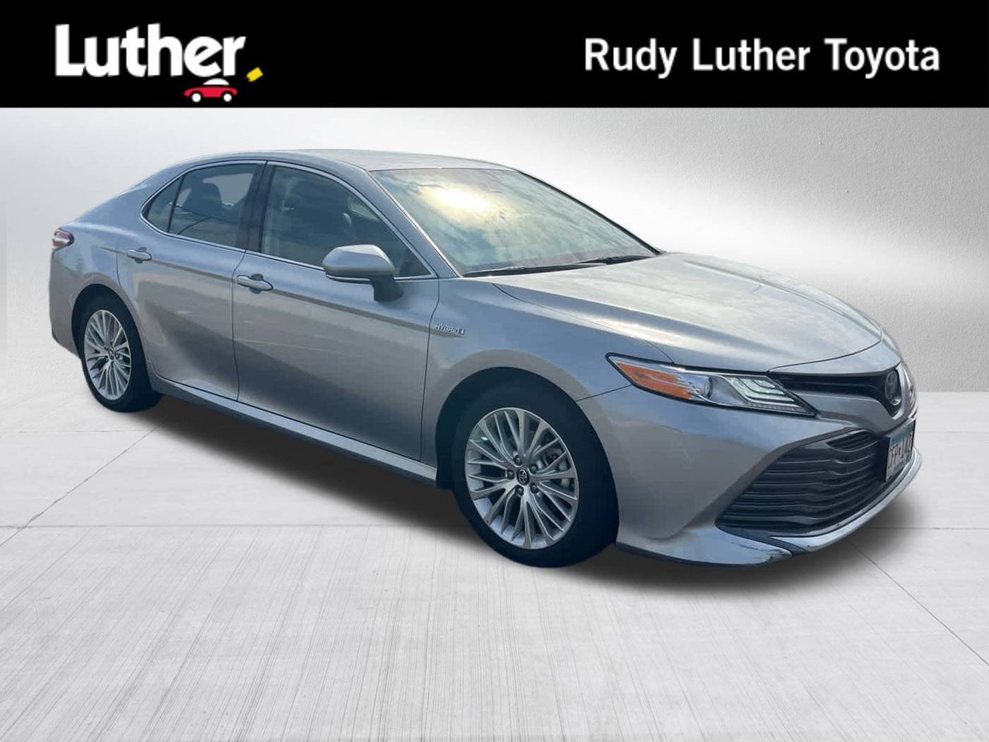 2019 Toyota Camry Hybrid XLE — Sedan — 41,100 mi — Golden Valley, MN