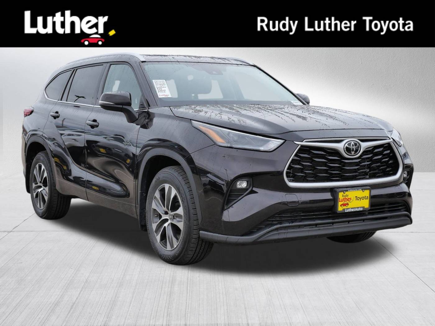 2022 Toyota Highlander XLE — SUV — 48,397 mi — Golden Valley, MN