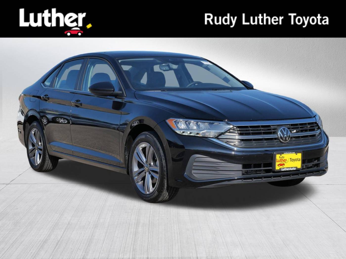 2024 Volkswagen Jetta SE — Sedan — 11,982 mi — Golden Valley, MN