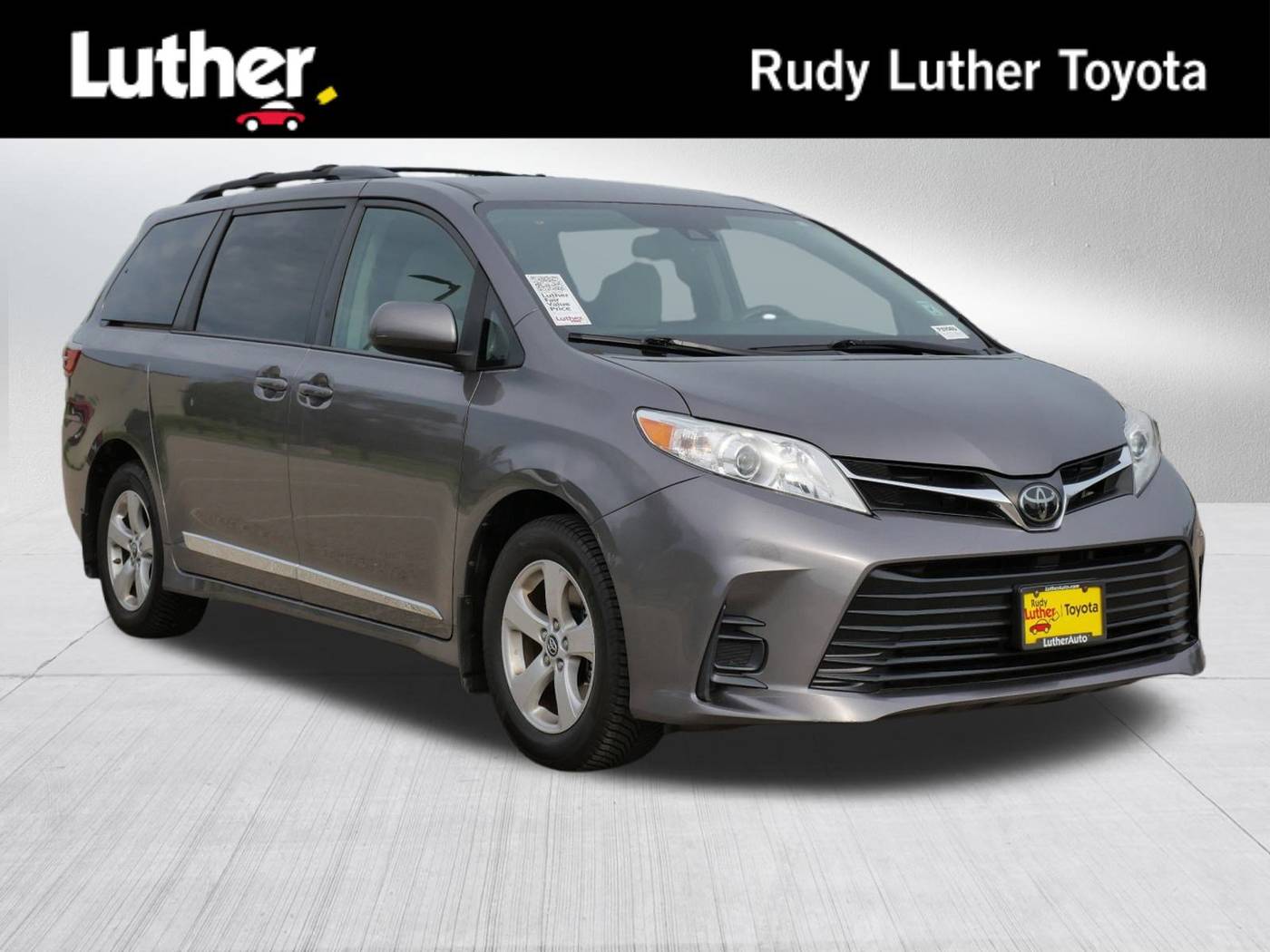 2020 Toyota Sienna LE — Minivan — 78,148 mi — Golden Valley, MN