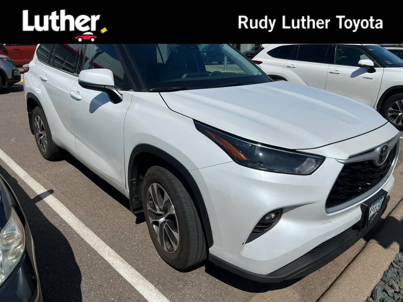 2022 Toyota Highlander XLE — SUV — 40,693 mi — Golden Valley, MN