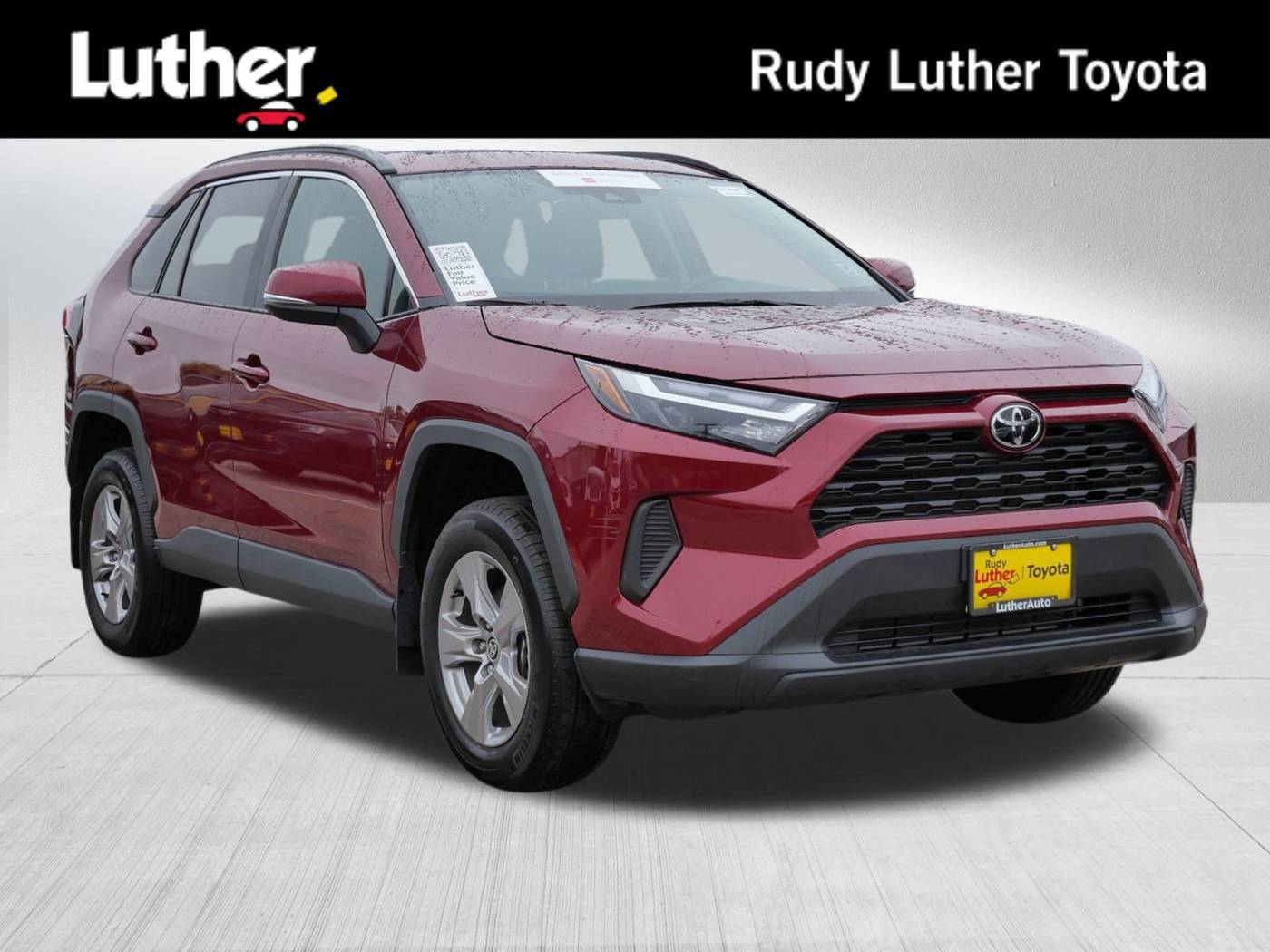 2022 Toyota RAV4 XLE — SUV — 13,770 mi — Golden Valley, MN