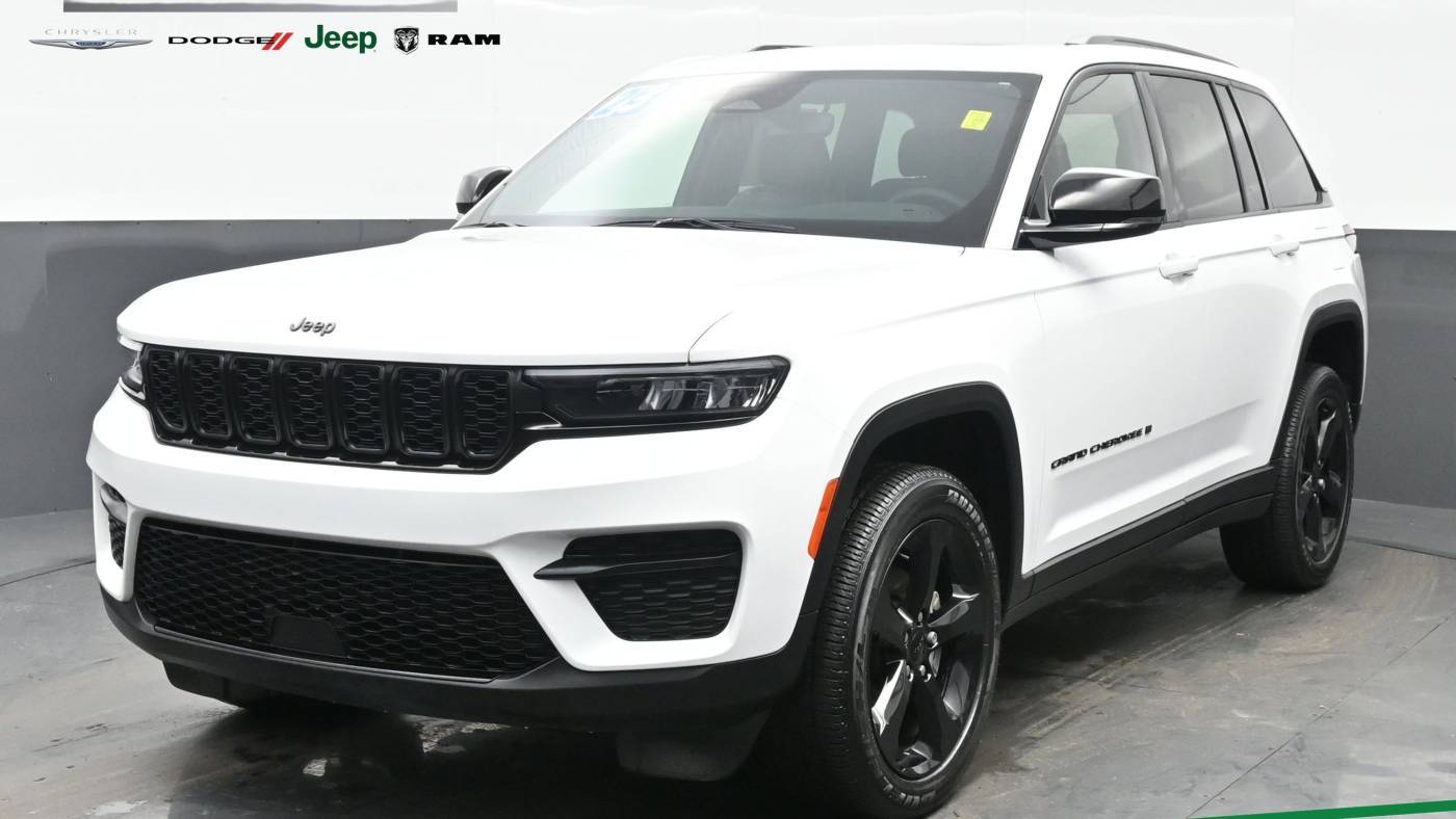 2023 Jeep Grand Cherokee Altitude — SUV — 18,486 mi — Streamwood, IL