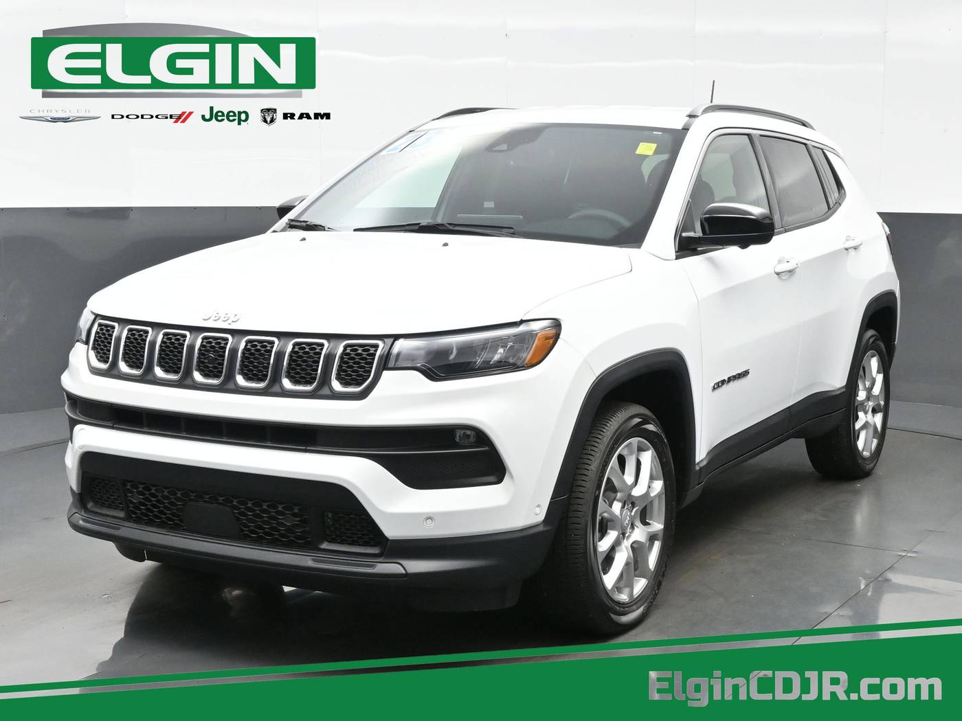 2023 Jeep Compass Latitude Lux — SUV — 12,045 mi — Streamwood, IL