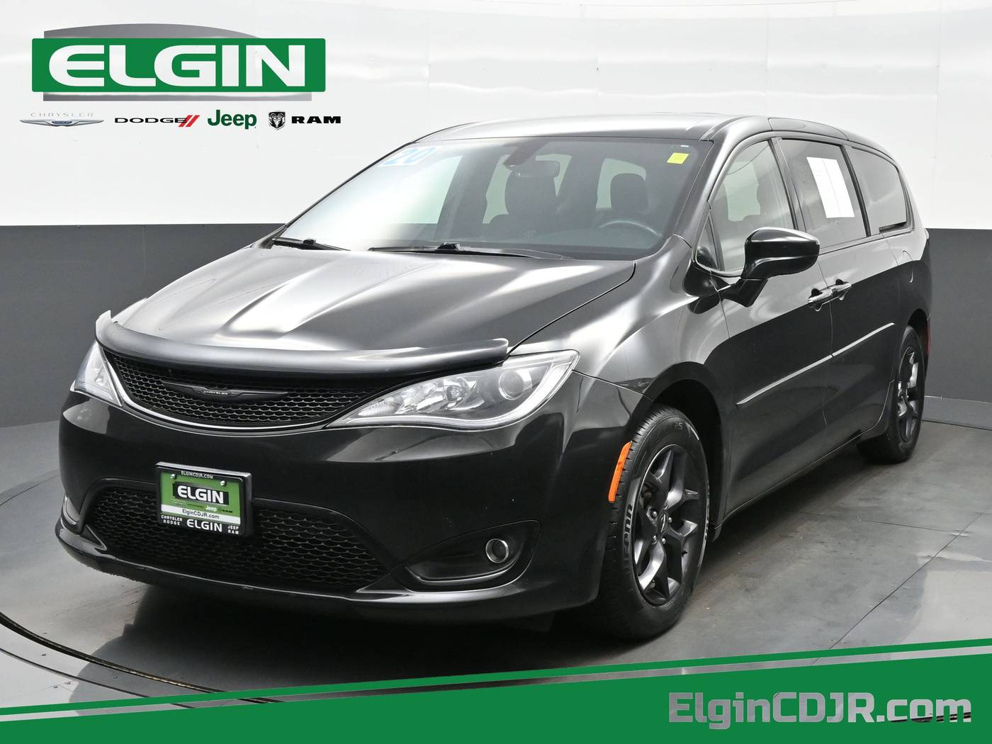 2020 Chrysler Pacifica Touring — Minivan — 53,406 mi — Streamwood, IL