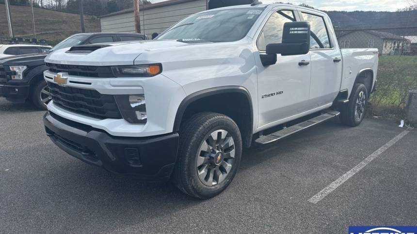 2024 Chevrolet Silverado 2500HD Custom — Pickup Truck — 42,496 mi — Ivel, KY