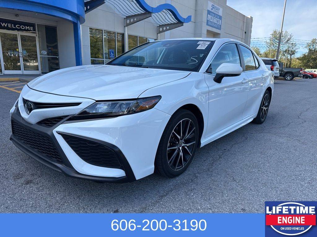 2024 Toyota Camry SE — Sedan — 35,119 mi — Ivel, KY