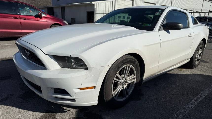 2014 Ford Mustang V6 — Coupe — 102,679 mi — Ivel, KY