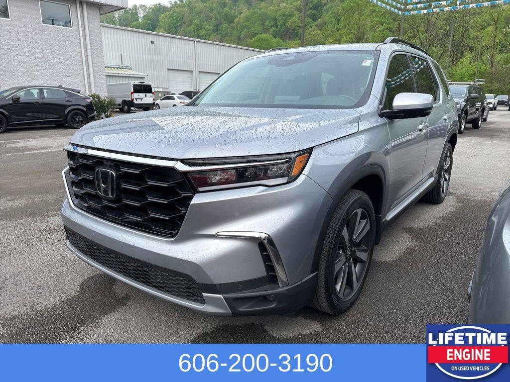 2023 Honda Pilot Touring — SUV — 28,801 mi — Ivel, KY