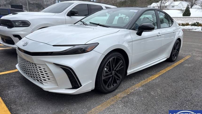 2025 Toyota Camry XSE — Sedan — 1,350 mi — Ivel, KY