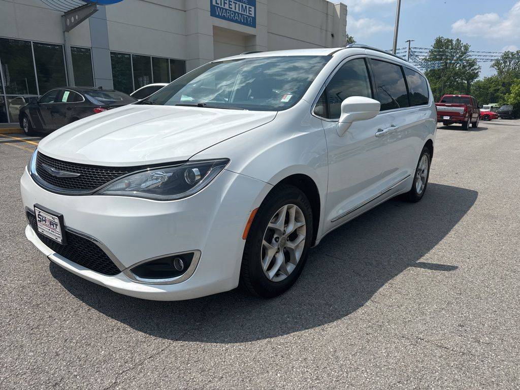 2020 Chrysler Pacifica Touring L — Minivan — 111,000 mi — Ivel, KY