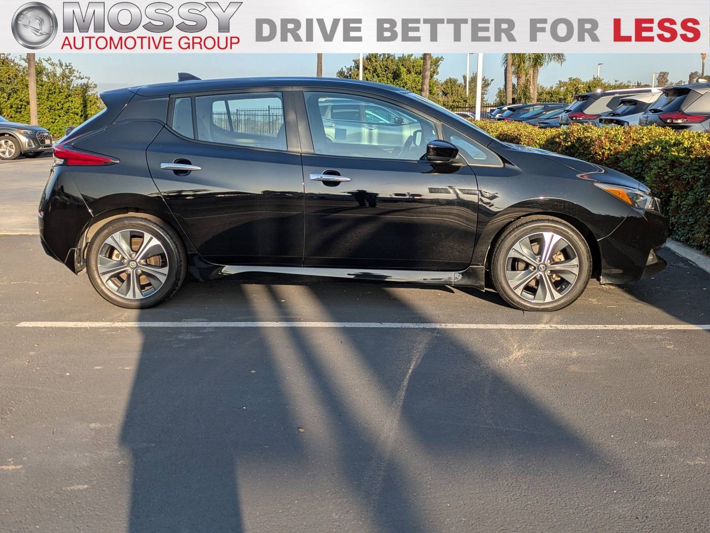 2022 Nissan LEAF SV — Hatchback — 29,607 mi — Oceanside, CA