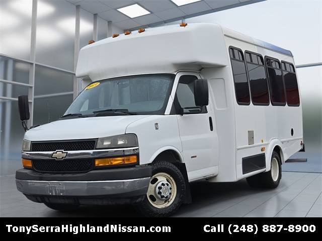 2013 Chevrolet Express Commercial Cutaway 3500 — Chassis Cab Truck — 214,166 mi — Highland, MI
