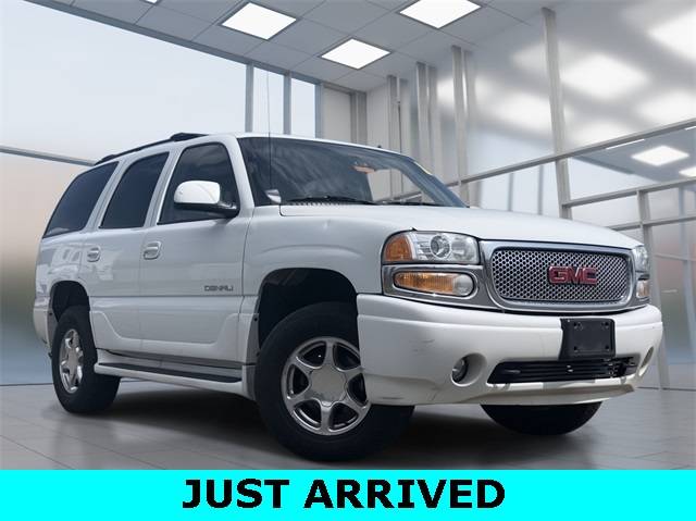 2002 GMC Yukon Denali — SUV — 87,656 mi — Highland, MI