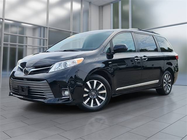 2019 Toyota Sienna XLE Premium — Minivan — 68,704 mi — Highland, MI