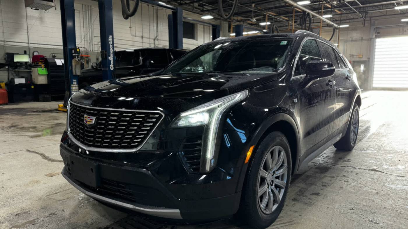 2022 Cadillac XT4 Premium Luxury — SUV — 10,334 mi — Woburn, MA