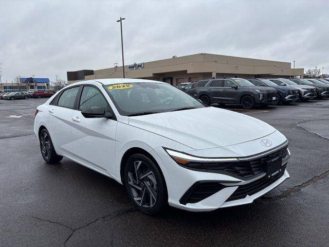 2025 Hyundai Elantra Hybrid SEL Sport — Sedan — 2,344 mi — New Haven, CT