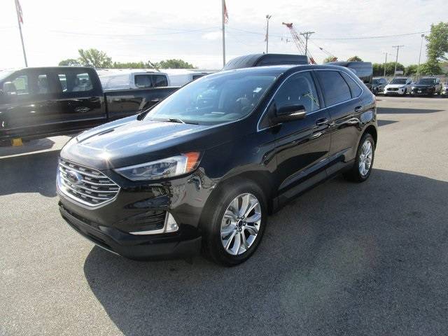 2021 Ford Edge Titanium — SUV — 10,616 mi — Davenport, IA