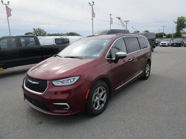 2023 Chrysler Pacifica Limited — Minivan — 64,149 mi — Davenport, IA