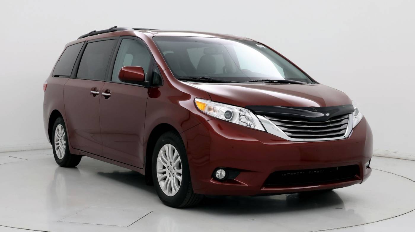 2016 Toyota Sienna XLE — Minivan — 41,264 mi — Kentwood, MI