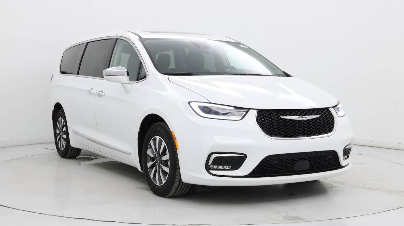 2022 Chrysler Pacifica Hybrid Limited — Minivan — 25,158 mi — Kentwood, MI