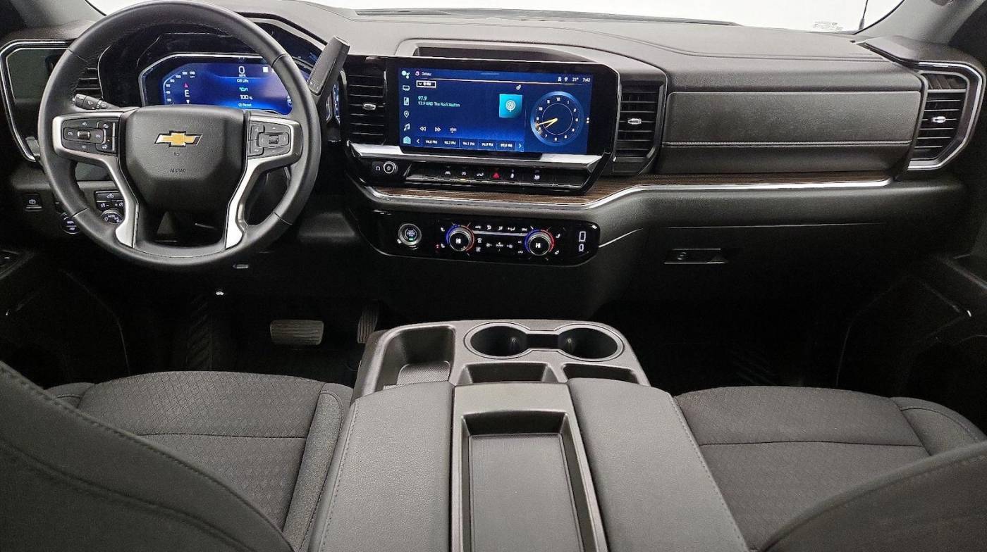 2023 Chevrolet Silverado 1500 LT — Pickup Truck — 22,152 mi — Kentwood, MI