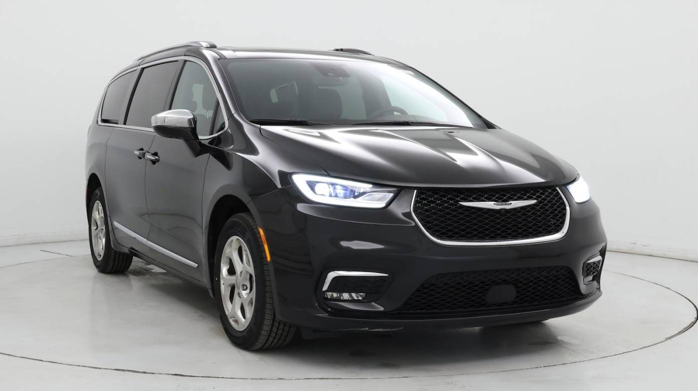 2021 Chrysler Pacifica Limited — Minivan — 33,883 mi — Kentwood, MI