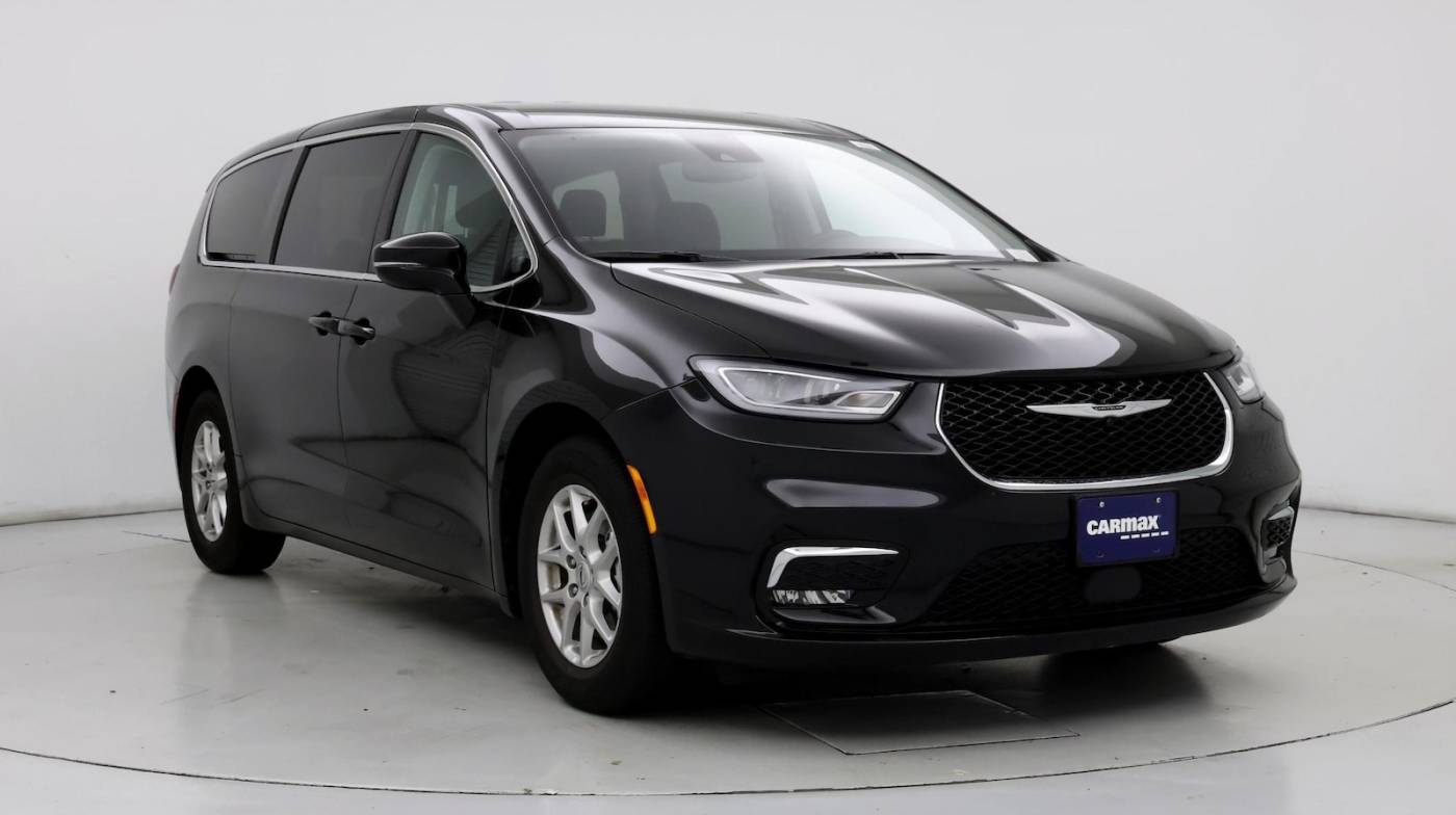 2024 Chrysler Pacifica Touring L — Minivan — 11,835 mi — Fremont, CA