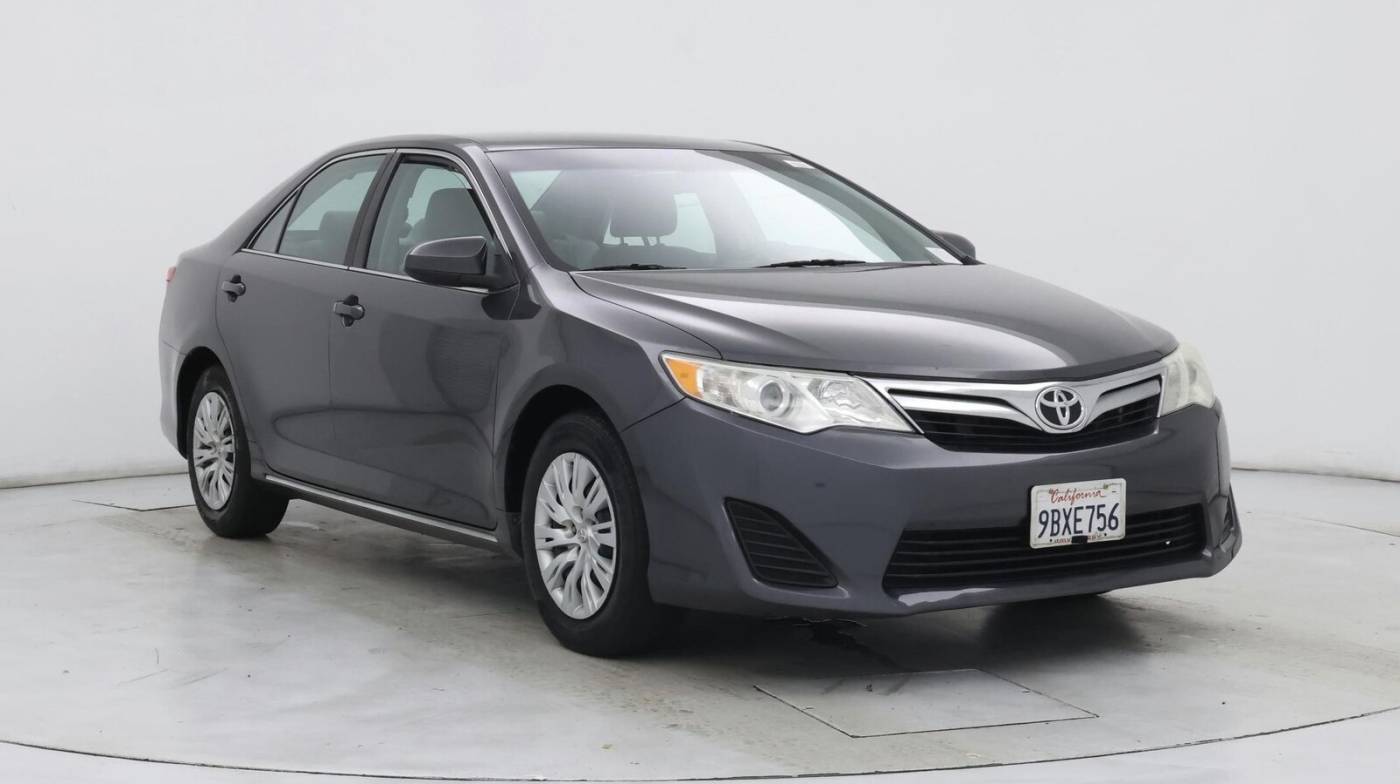 2013 Toyota Camry LE — Sedan — 121,742 mi — Fremont, CA