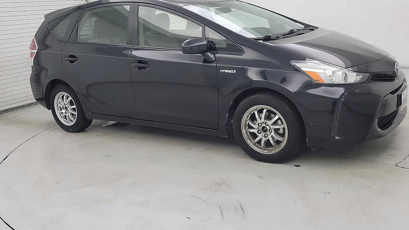 2016 Toyota Prius v Two — Wagon — 118,040 mi — Inglewood, CA