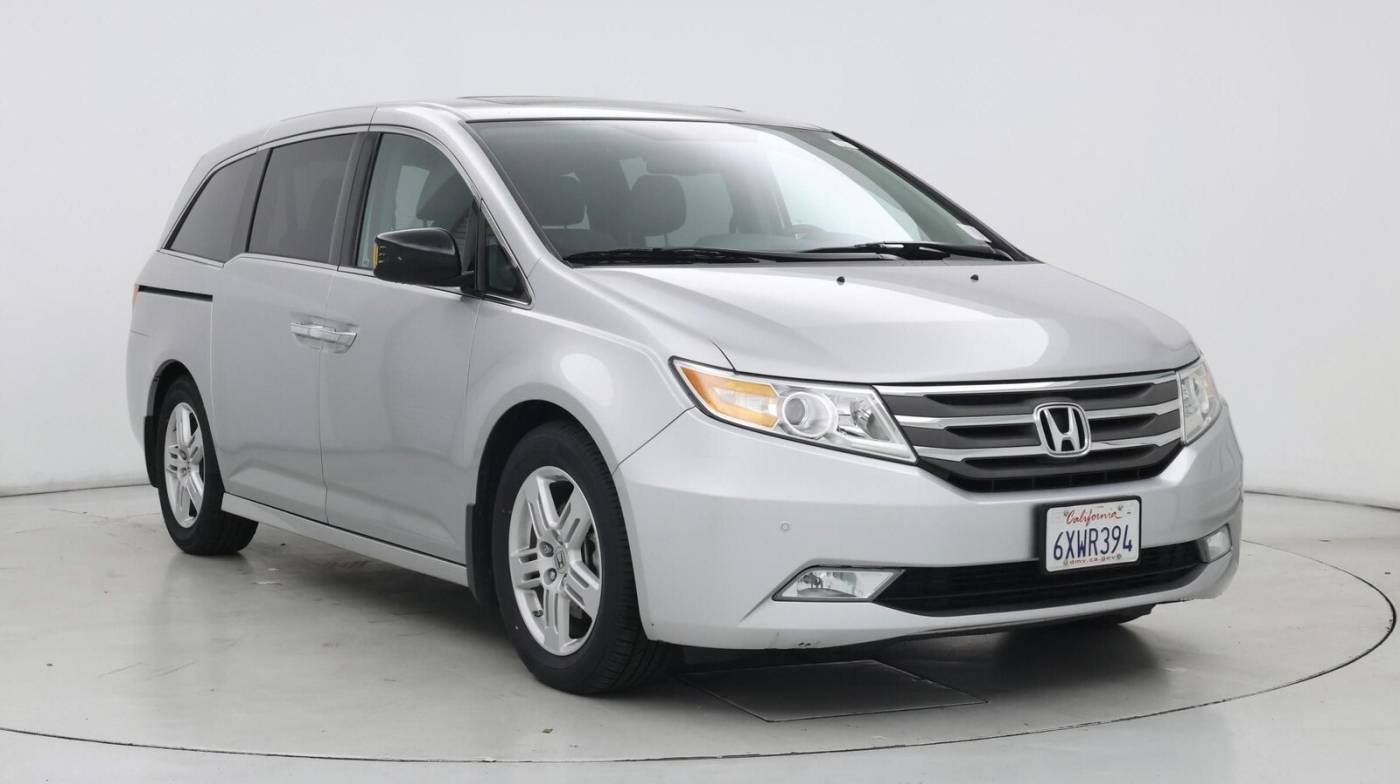 2013 Honda Odyssey Touring — Minivan — 66,962 mi — Fremont, CA
