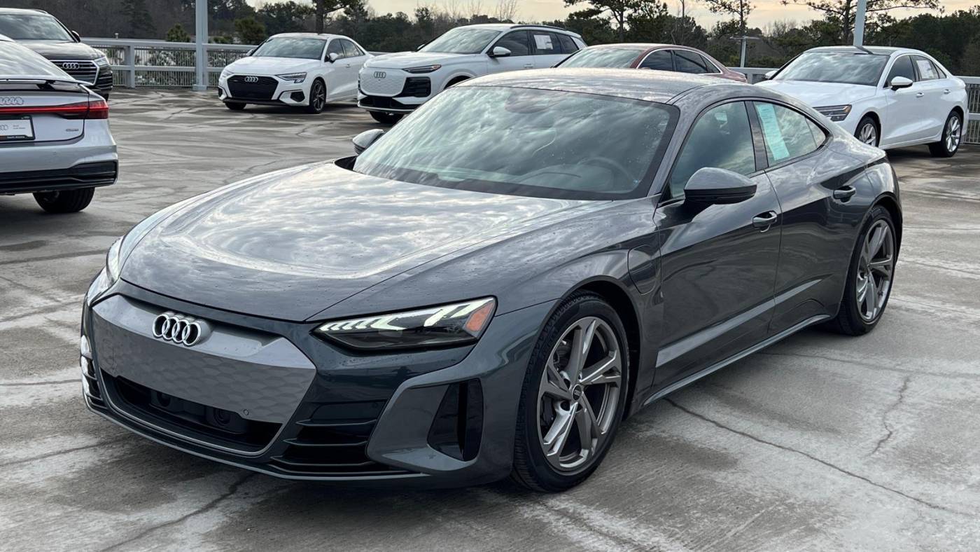 2022 Audi e-tron GT quattro Premium Plus