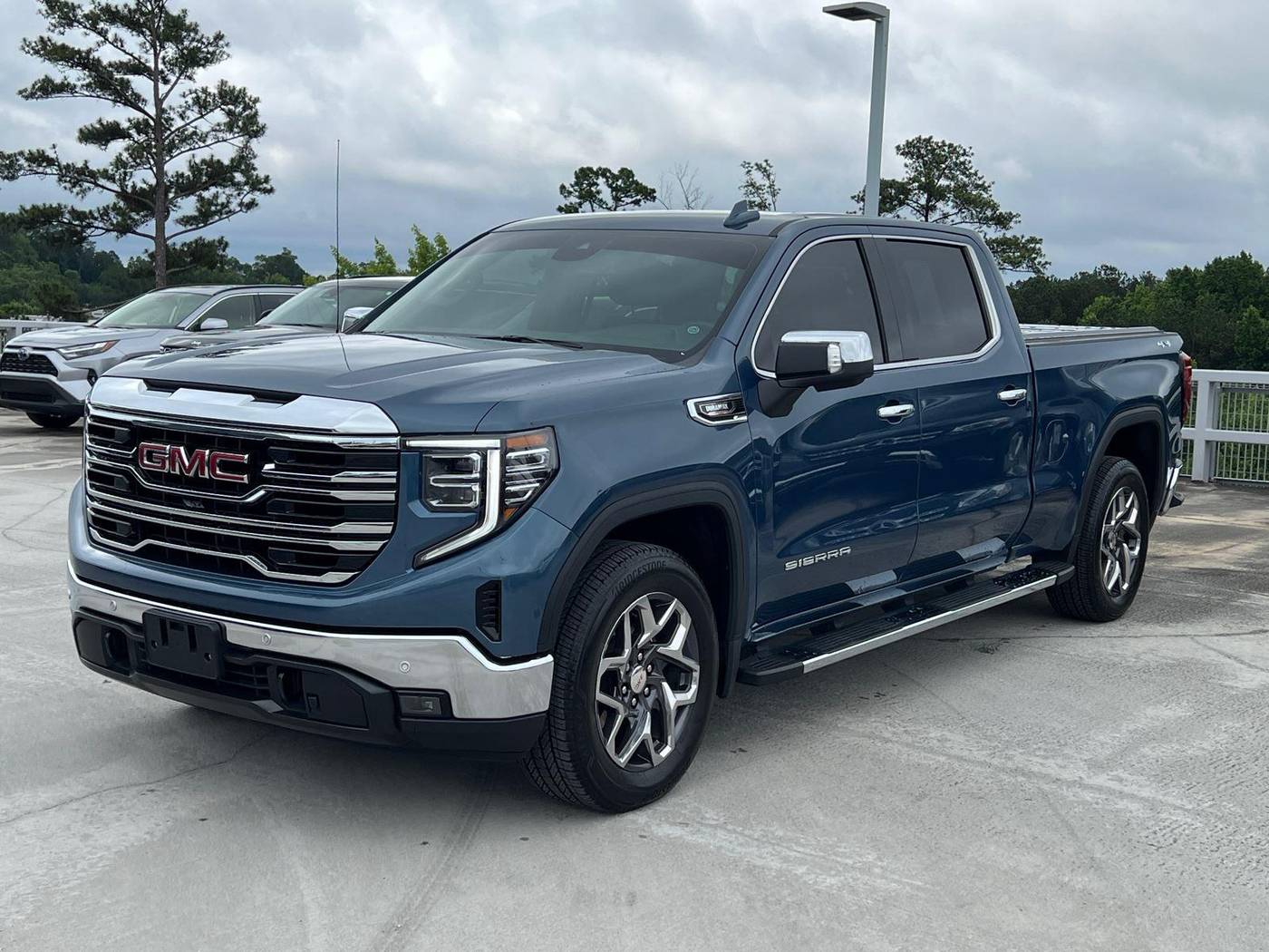 2024 GMC Sierra 1500 SLT — Pickup Truck — 29,769 mi — Union City, GA